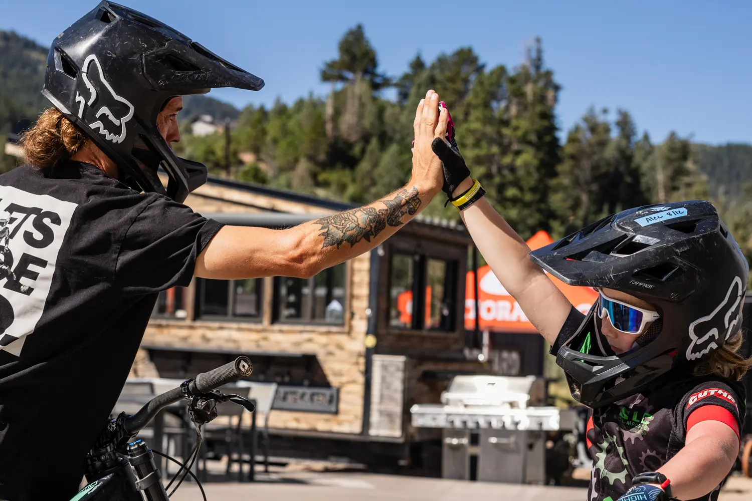 High-five for MTB